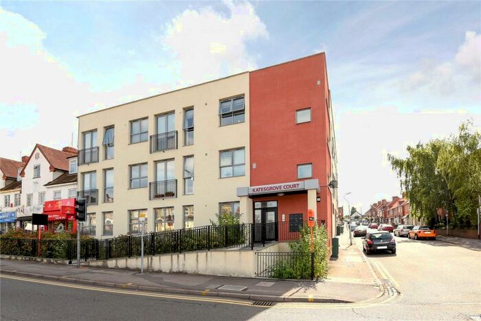 2 Bedroom Apartment To Rent In Katesgrove Court, Basingstoke Road, Reading, Berkshire, RG2