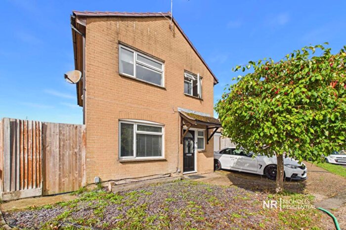 4 Bedroom Detached House For Sale In Jersey Road, Crawley, West Sussex., RH11