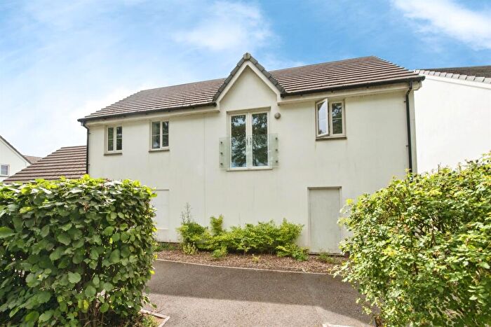 2 Bedroom House For Sale In Hawthorn Place, Uffculme, Cullompton, EX15