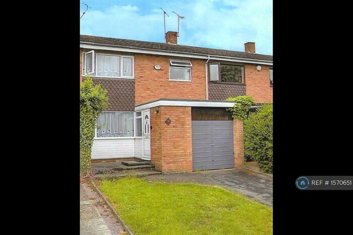 3 Bedroom Terraced House To Rent In Lindley Close, Harpenden, AL5