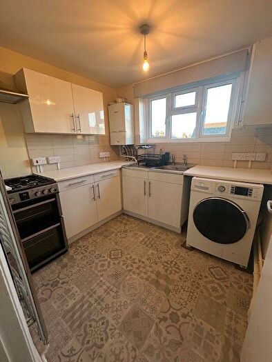 2 Bedroom Flat To Rent In Flat B, Preston Street, Faversham, ME13