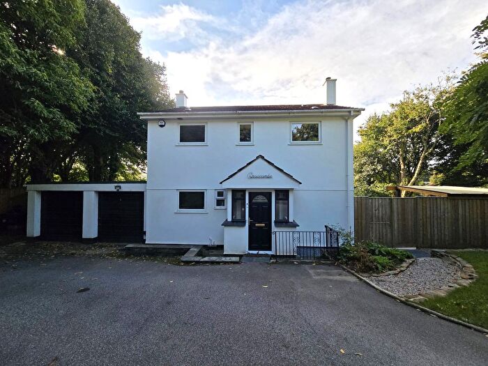 4 Bedroom Detached House To Rent In Perranarworthal, TR3