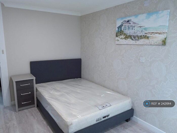 5 Bedroom Terraced House To Rent In Church Road, Basildon, SS16