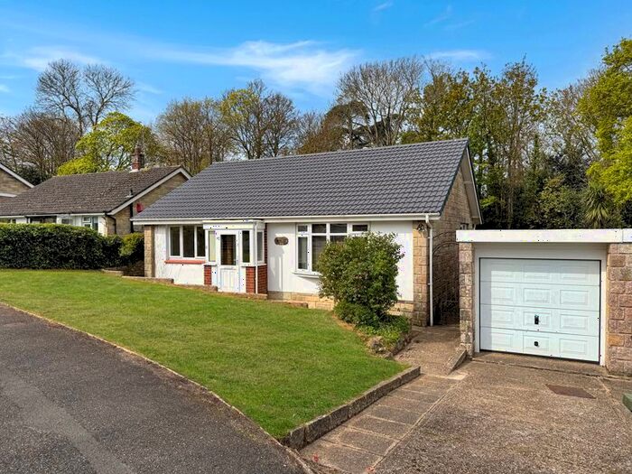 2 Bedroom Detached Bungalow To Rent In Marina Avenue, Ryde, PO33