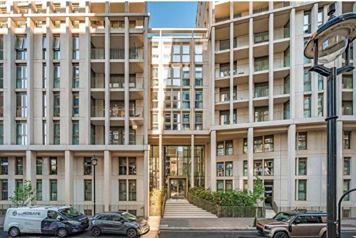 3 Bedroom Flat For Sale In Apartment Abell House, John Islip Street, London, SW1P