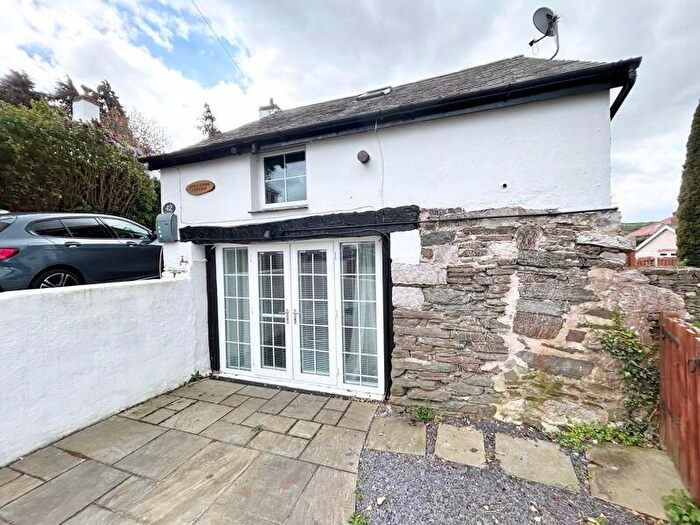 1 Bedroom Cottage For Sale In Oxwich Road, Colwyn Bay, LL28