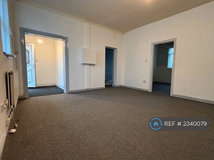 4 Bedroom Bungalow To Rent In Eastham Way, Little Hulton, Manchester, M38