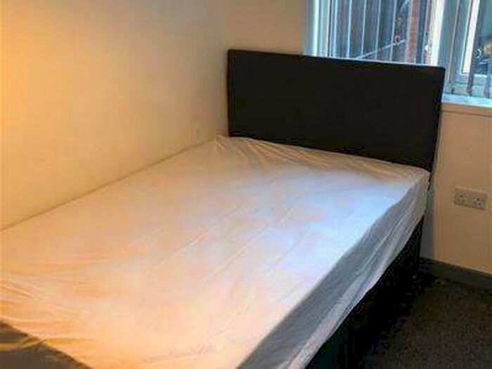 1 Bedroom Property To Rent In R5, Waterloo Street, Coventry