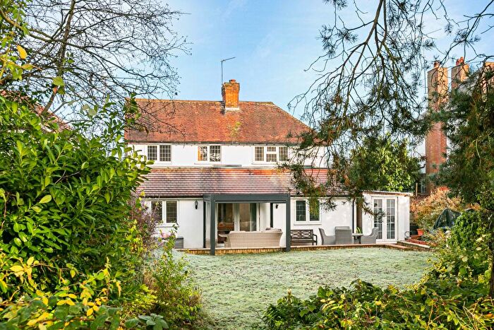 5 Bedroom Detached House For Sale In Billy Lows Lane, Potters Bar, EN6
