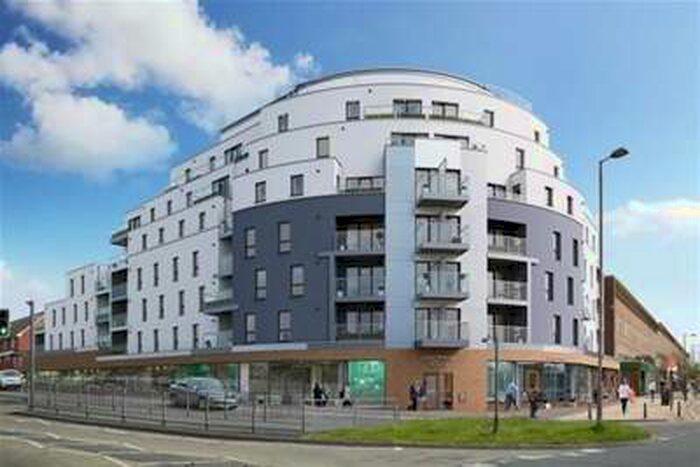 2 Bedroom Flat To Rent In Landmark, Loughton, Essex IG10