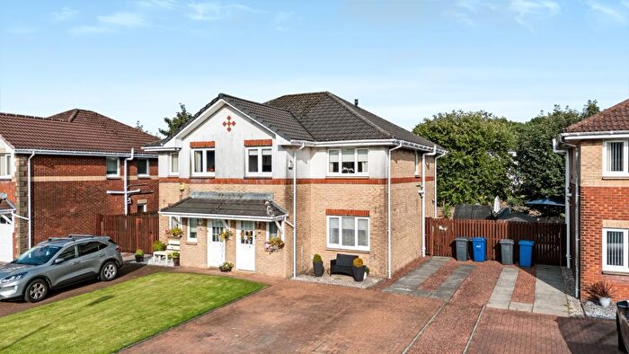 3 Bedroom Semi-Detached House For Sale In Ferryfield Gardens, Alexandria, G83