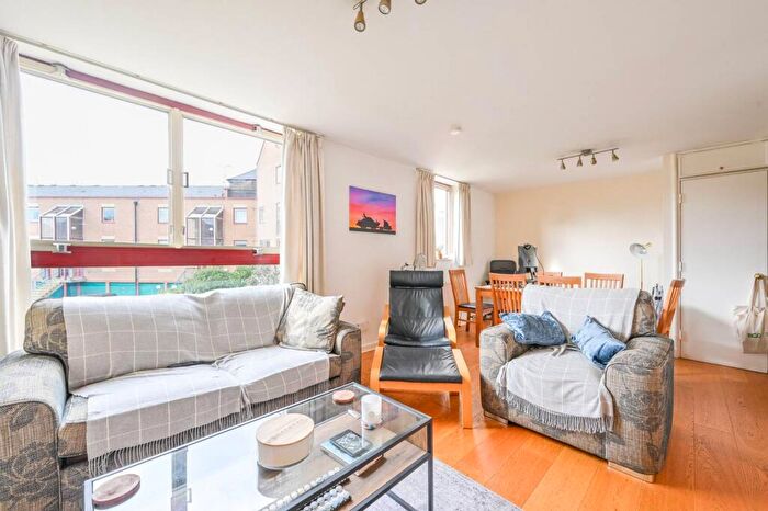 1 Bedroom Flat To Rent In Asher Way, Wapping, London, E1W