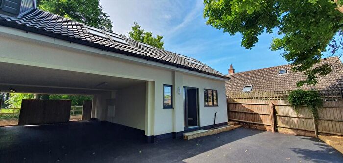 3 Bedroom Semi Detached House For Sale In High Street, Wymington, NN10