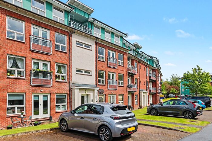 2 Bedroom Flat For Sale In Strathblane Gardens, Anniesland, Glasgow, G13