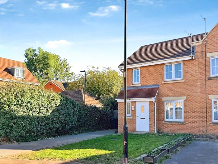 3 Bedroom End Of Terrace House For Sale In Sargeson Road, Armthorpe, Doncaster, South Yorkshire, DN3