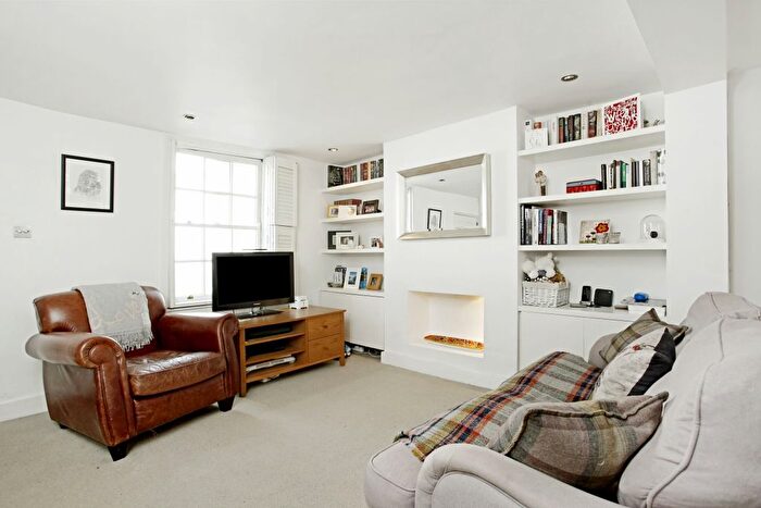 2 Bedroom Semi-detached House For Sale In King George Street, London, SE10