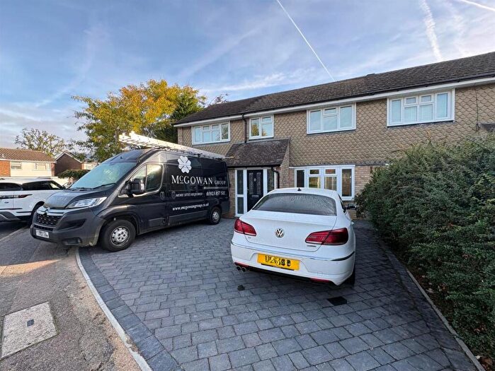 4 Bedroom House To Rent In Wych Elms, Park Street, AL2