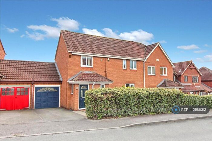 3 Bedroom Semi Detached House To Rent In Thornhill Drive, Swindon, SN25