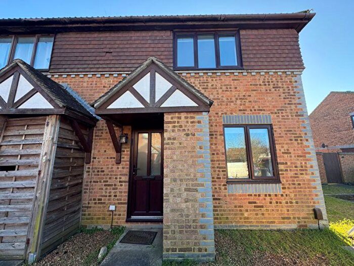1 Bedroom House To Rent In Watersmeet Close, Guildford, GU4