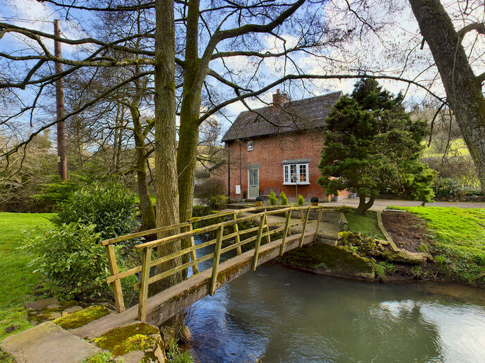 2 Bedroom Cottage For Sale In Fenny Bentley, Ashbourne, DE6
