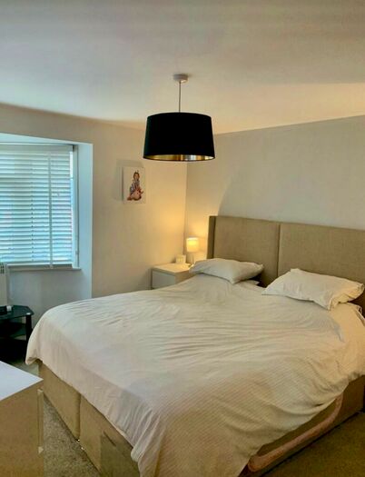 3 Bedroom Block Of Apartments For Sale In Clay Corner, Chertsey, KT16