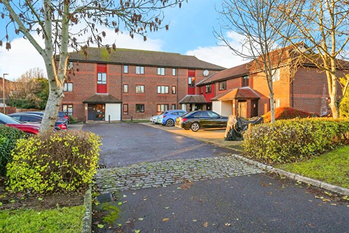 Studio For Sale In Linacre Close, Didcot, OX11