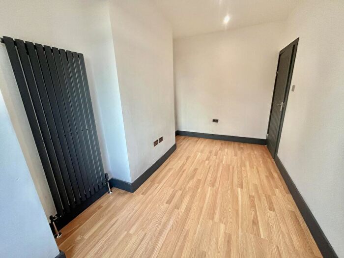 4 Bedroom House To Rent In Gladstone Street, Nottingham, NG7