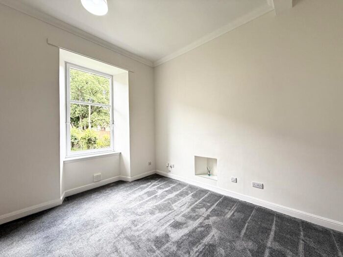 1 Bedroom Flat To Rent In Thomson Street, Dennistoun, Glasgow, G31