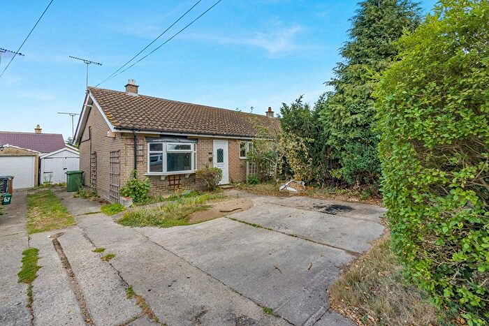 2 Bedroom Semi-detached Bungalow For Sale In Wellington Street, Thame, OX9
