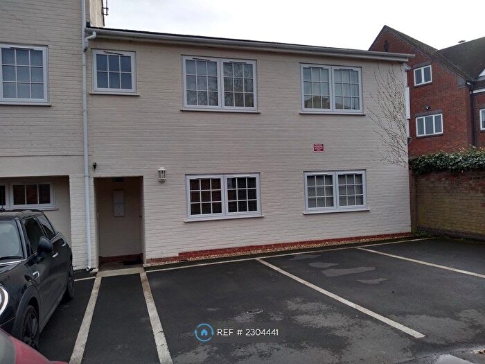 1 Bedroom Flat To Rent In Birmingham Road, Stratford-Upon-Avon, CV37