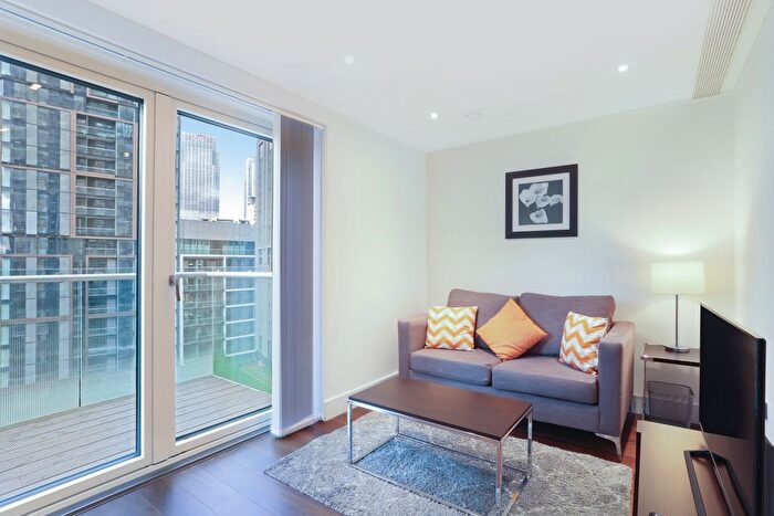 Studio To Rent In Talisman Tower, Lincoln Plaza, Canary Wharf, London, E14