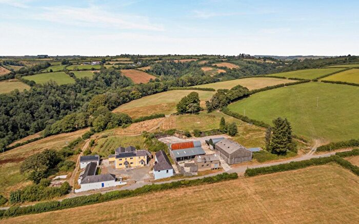5 Bedroom Detached House For Sale In Blaenycoed, Carmarthen, Carmarthenshire, SA33