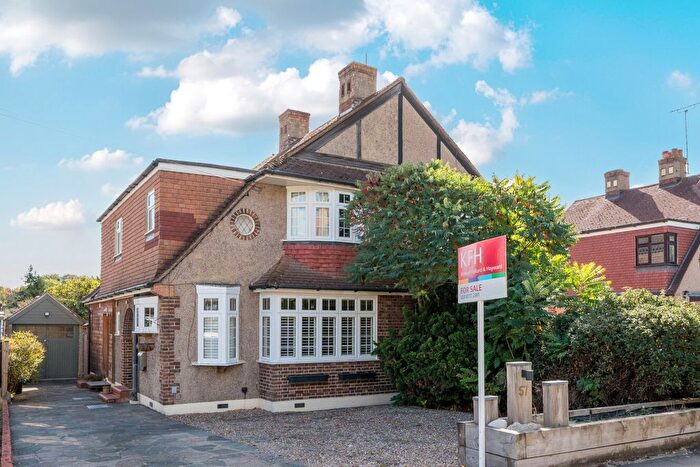 3 Bedroom Semi-Detached House For Sale In Courtfield Rise, West Wickham, BR4