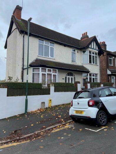 5 Bedroom Detached House To Rent In Allington Avenue, Nottingham, NG7