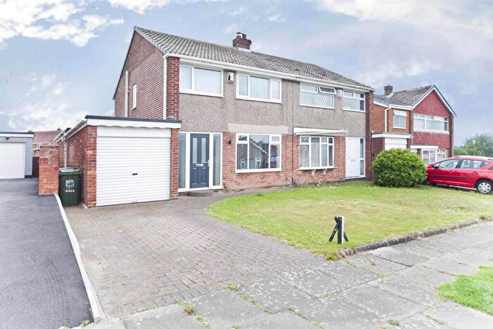 3 Bedroom Semi-Detached House For Sale In Kesteven Road, Hartlepool, TS25
