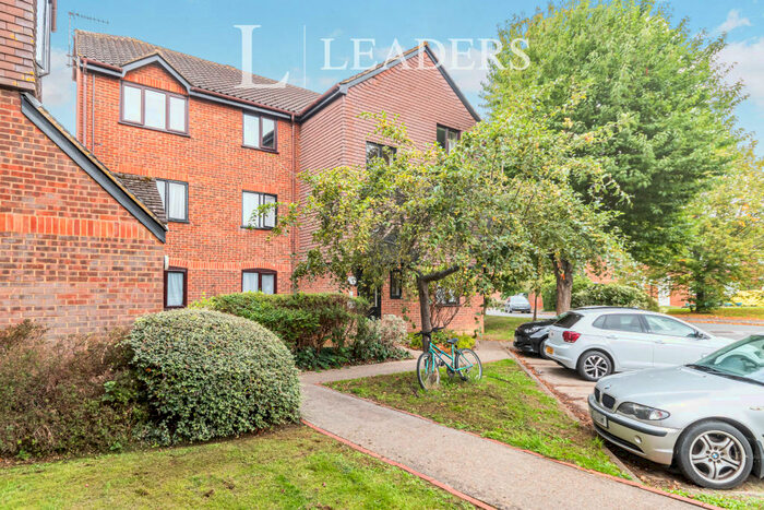 1 Bedroom Apartment To Rent In Haysman Close, Letchworth, SG6