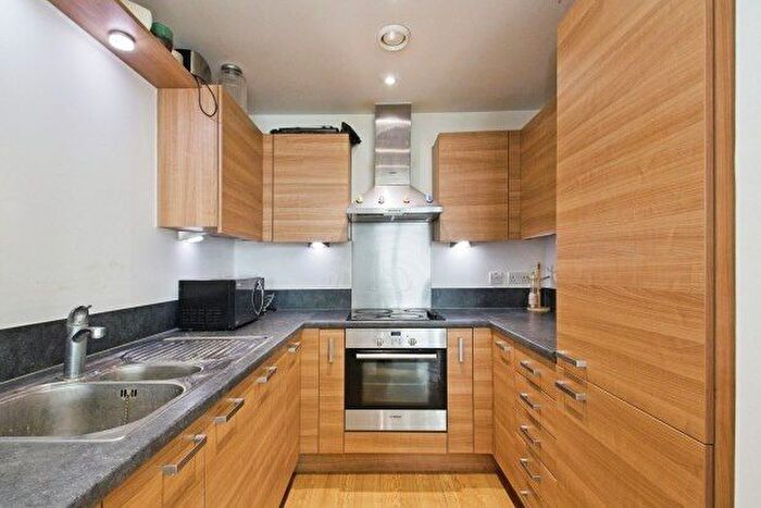 2 Bedroom Flat To Rent In Bessborough House, Greenhithe, DA9