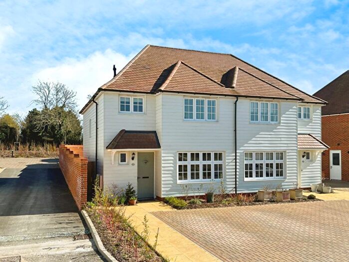 3 Bedroom Semi-Detached House For Sale In Acorn Road, Tenterden, TN30