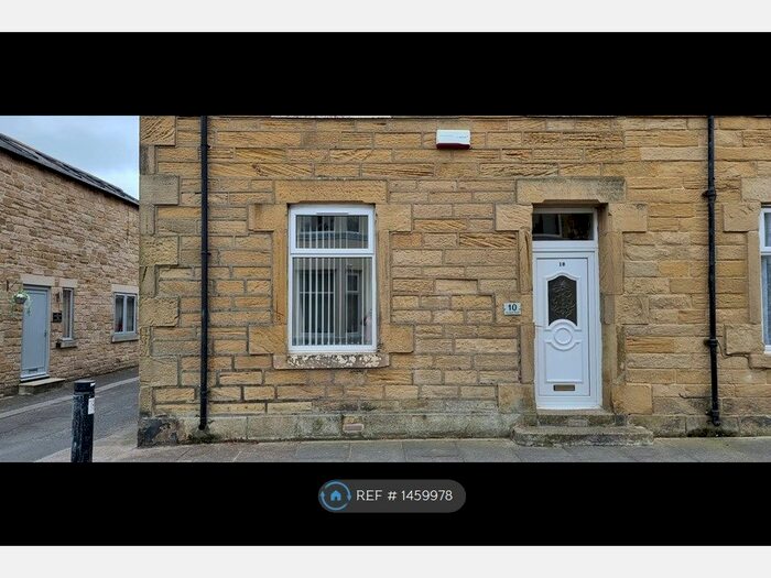 2 Bedroom Flat To Rent In Windsor Road, Newbiggin-By-The-Sea, NE64