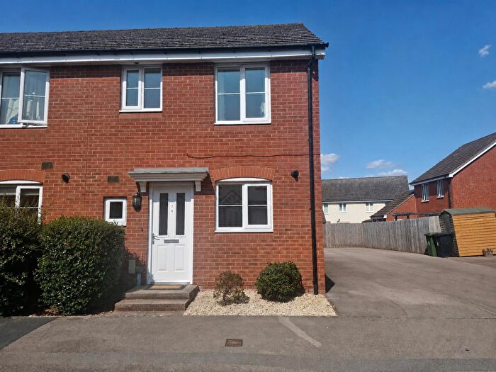 3 Bedroom End Of Terrace House For Sale In The Ploughmans, Saxon Gate, HR2