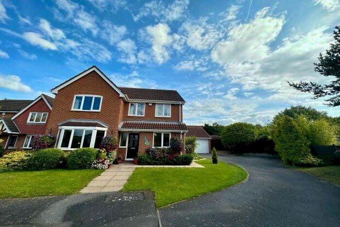 4 Bedroom Property To Rent In Bulrush Close, Loughborough, LE12