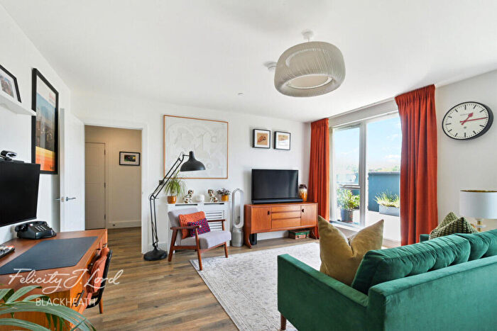 1 Bedroom Apartment For Sale In Kerslake Mews, Woolwich, SE18