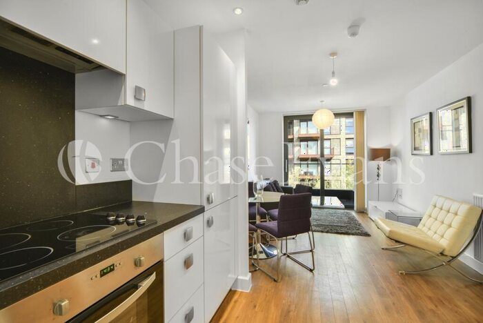 1 Bedroom Flat To Rent In Agnes George Walk, Waterside Park, London, E16