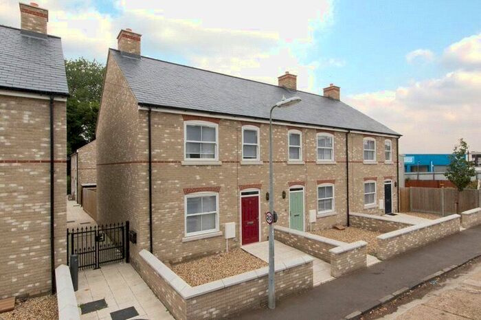 3 Bedroom Terraced House To Rent In Ditton Walk, Cambridge, CB5