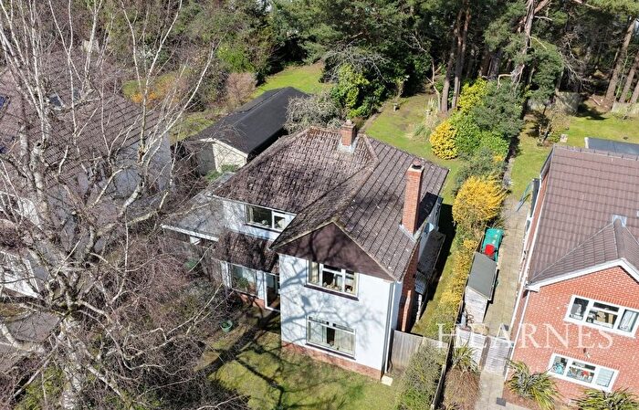 3 Bedroom Detached House For Sale In The Avenue, West Moors, Ferndown, BH22