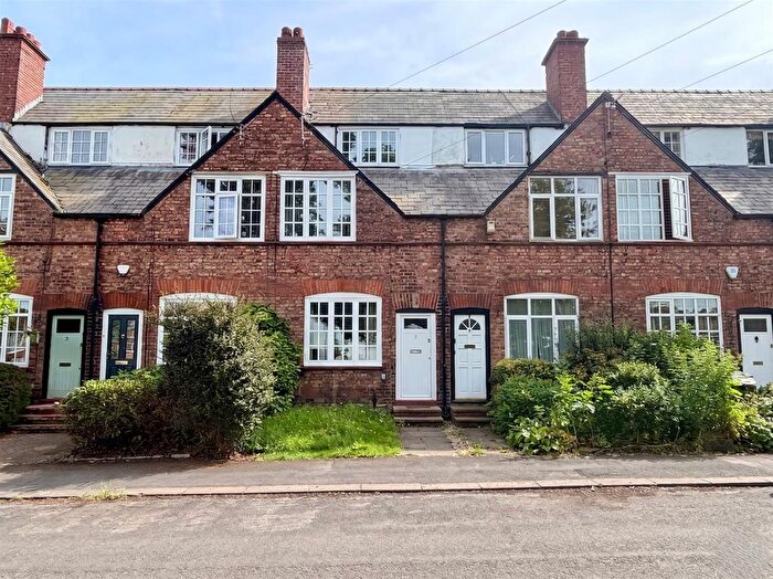 3 Bedroom Terraced House For Sale In Bemrose Avenue, Broadheath, Altrincham, WA14