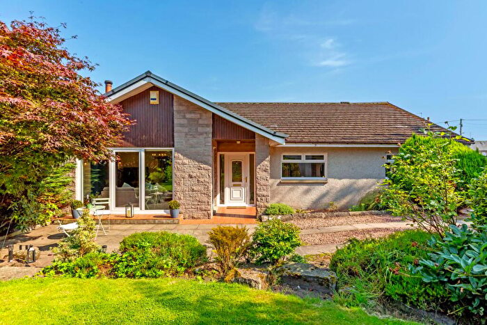 3 Bedroom Detached Bungalow For Sale In Union Place, Coupar Angus, Blairgowrie, PH13