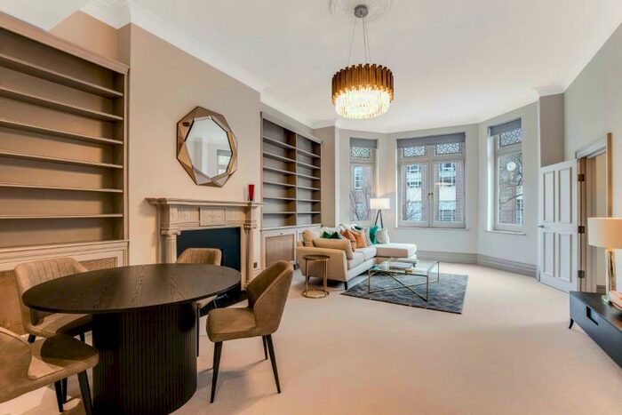 3 Bedroom Flat To Rent In Hall Road, London, NW8