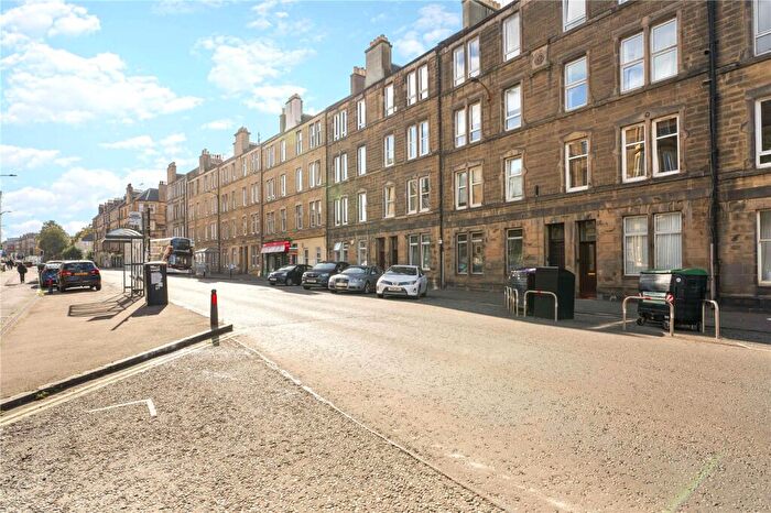 2 Bedroom Apartment For Sale In / Easter Road, Leith, Edinburgh, EH6