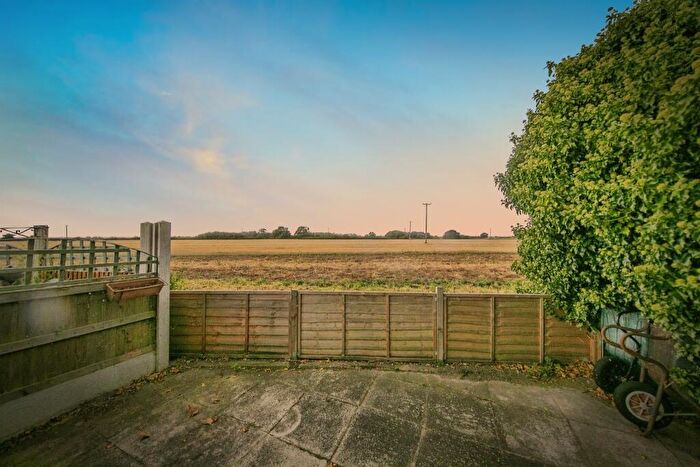 2 Bedroom End Of Terrace House For Sale In Clacton Road, Little Oakley, Harwich, CO12